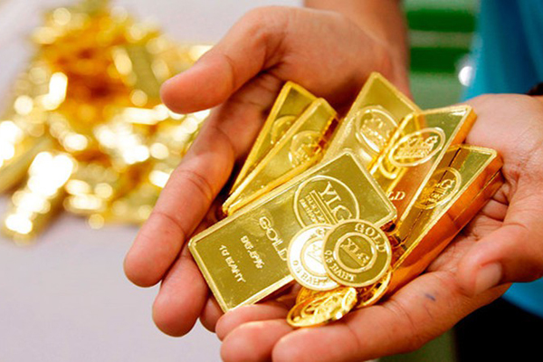 Giá vàng trong nước đang có đợt điều chỉnh giảm mạnh sau đà tăng 