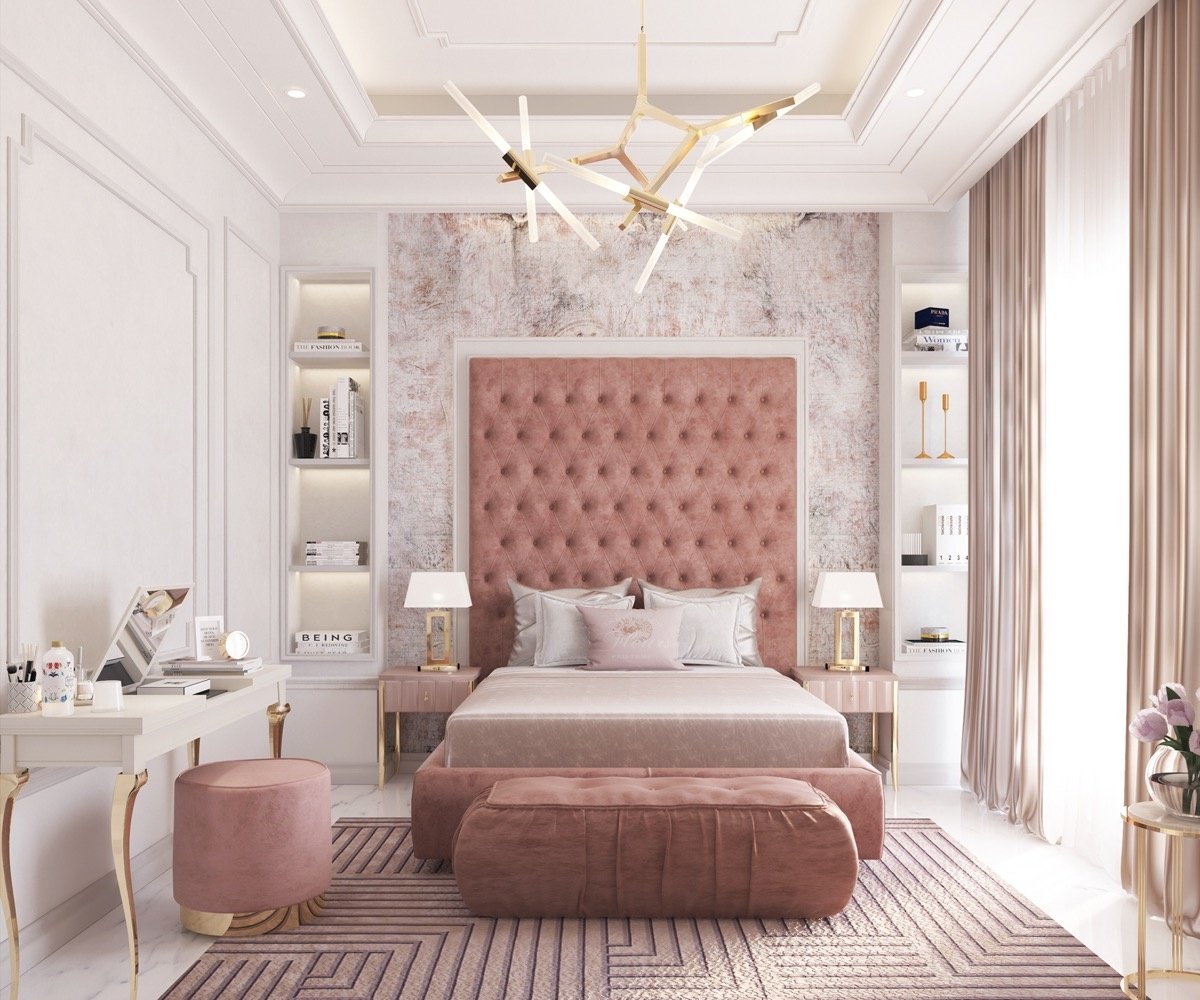 một phòng ngủ cô gái tuổi teen hiện đại được tổ chức tốt trong màu trung tính và màu hồng nhạt, với nội thất tích hợp và chạm bằng đồng