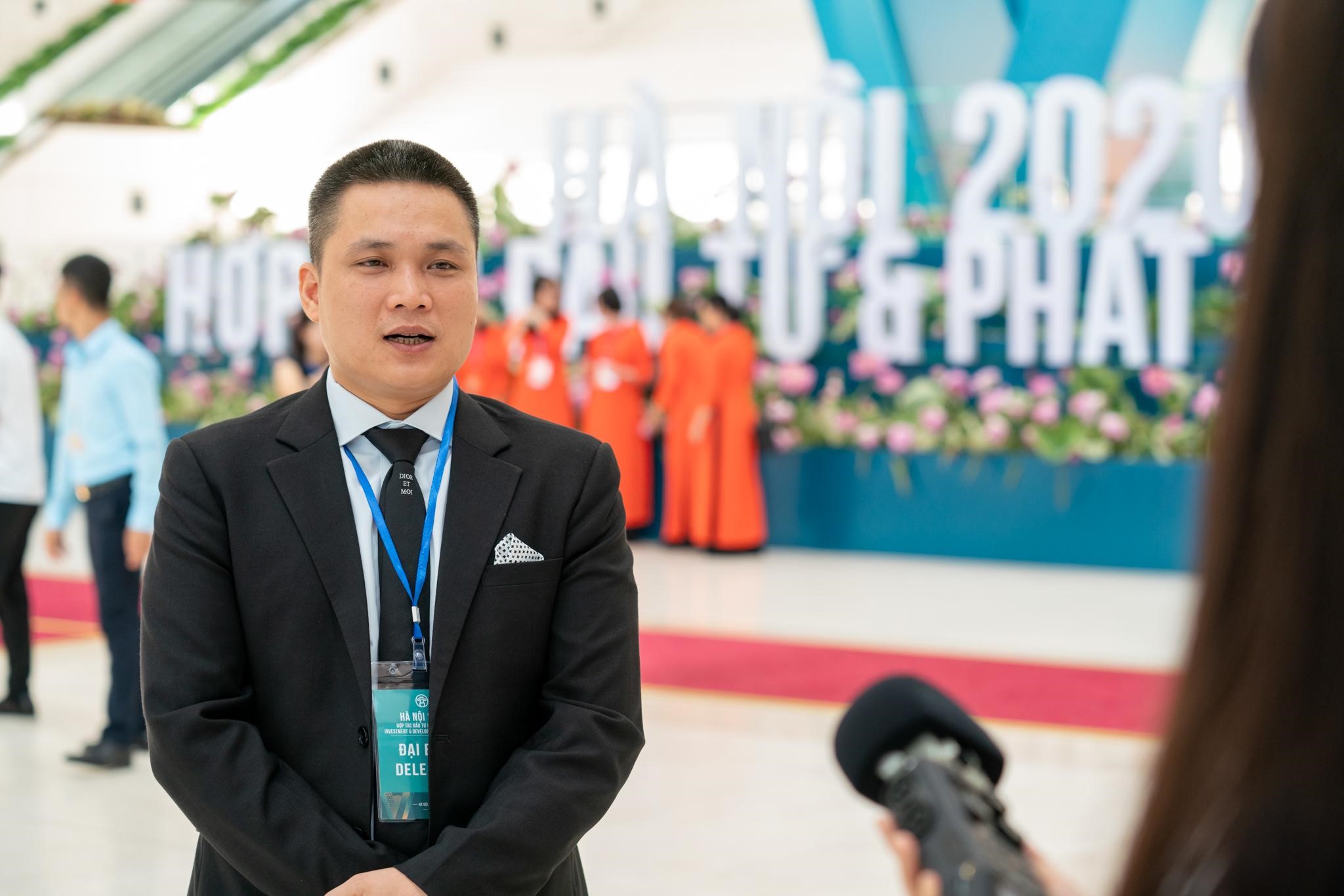 Ông Lê Nhỏ - Phó Tổng Giám đốc Sunshine Group trả lời phỏng vấn tại Hội nghị.
