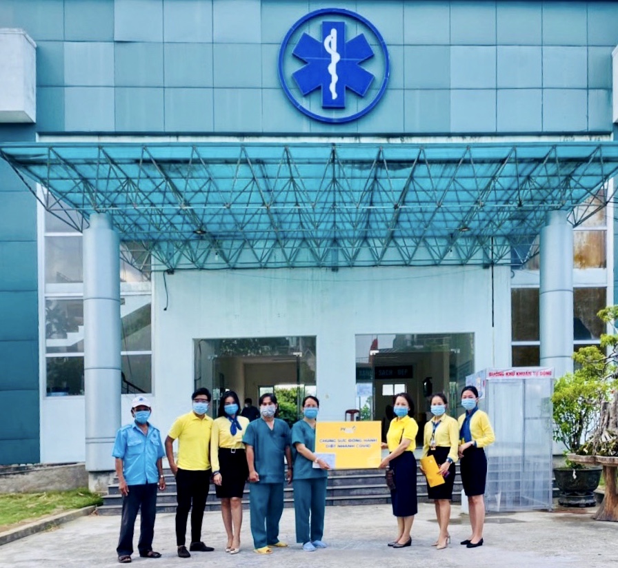 PVcomBank trao trang thiết bị vật tư y tế đến bệnh viện 115 (Đà Nẵng)