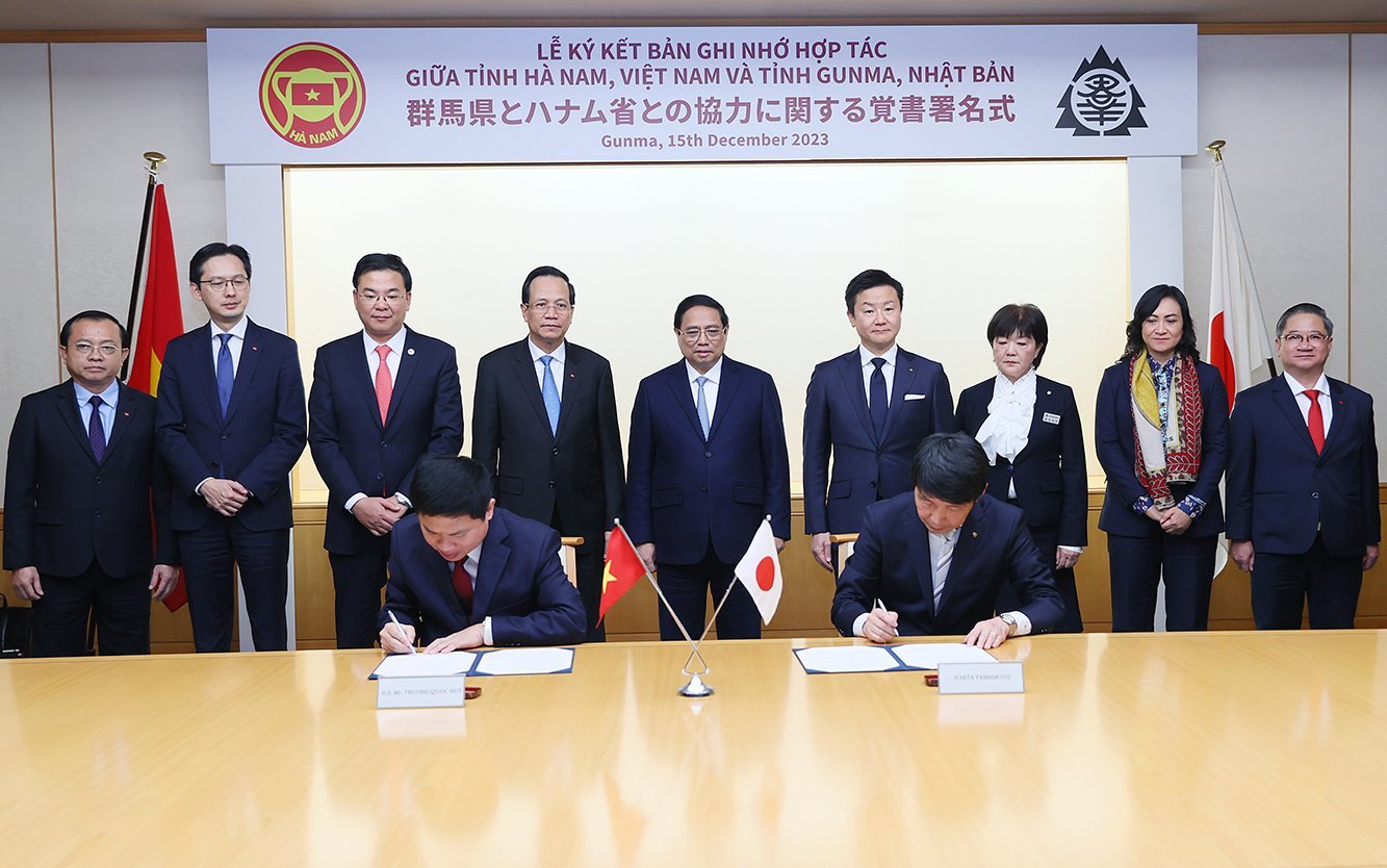 Thủ tướng Phạm Minh Chính chứng kiến lễ ký kết bản ghi nhớ hợp tác giữa Hà Nam và Gunma, Nhật Bản- Ảnh 2.
