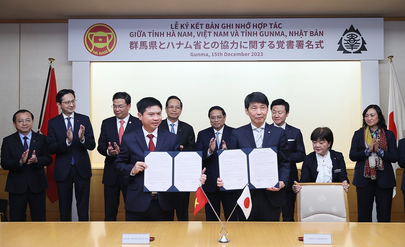 Thủ tướng Phạm Minh Chính chứng kiến lễ ký kết bản ghi nhớ hợp tác giữa Hà Nam và Gunma, Nhật Bản- Ảnh 3.