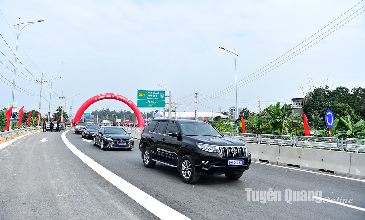 Cao tốc Tuyên Quang - Phú Thọ chính thức khánh thành đưa vào sử dụng- Ảnh 8.