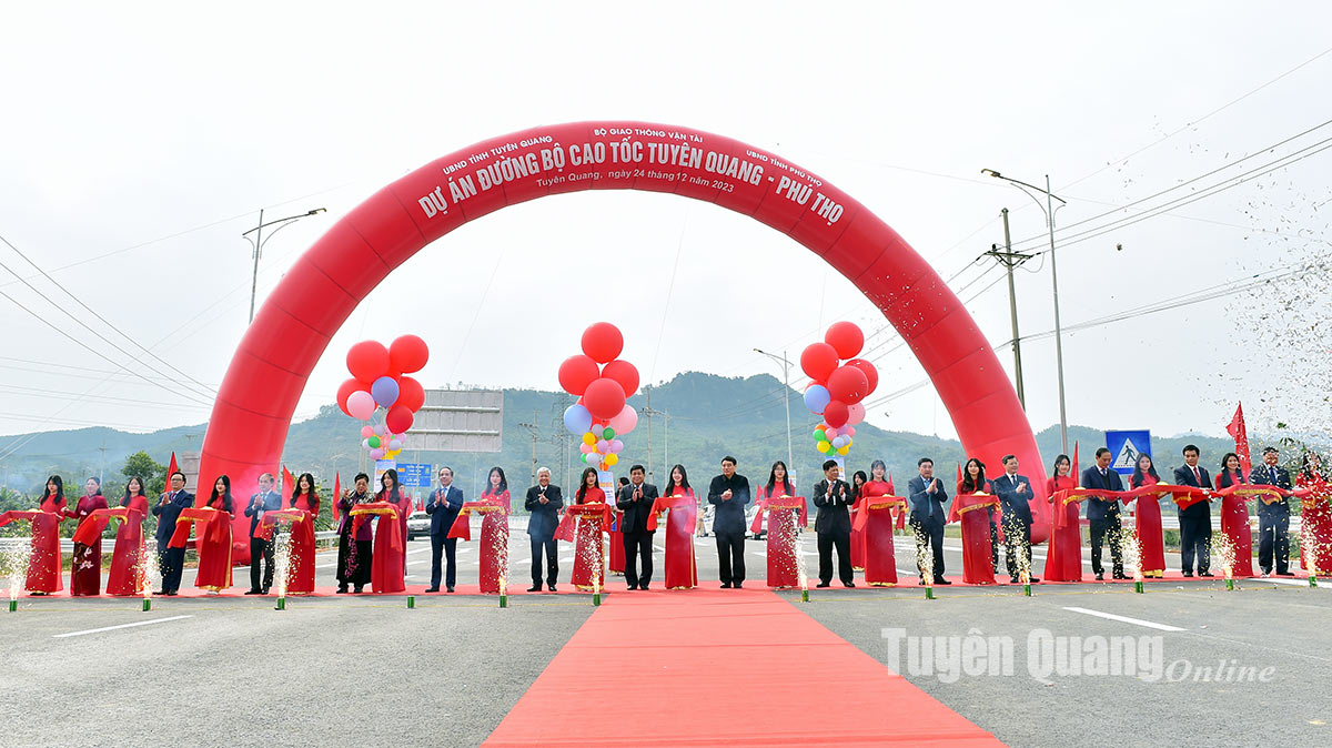 Cao tốc Tuyên Quang - Phú Thọ chính thức khánh thành đưa vào sử dụng- Ảnh 7.