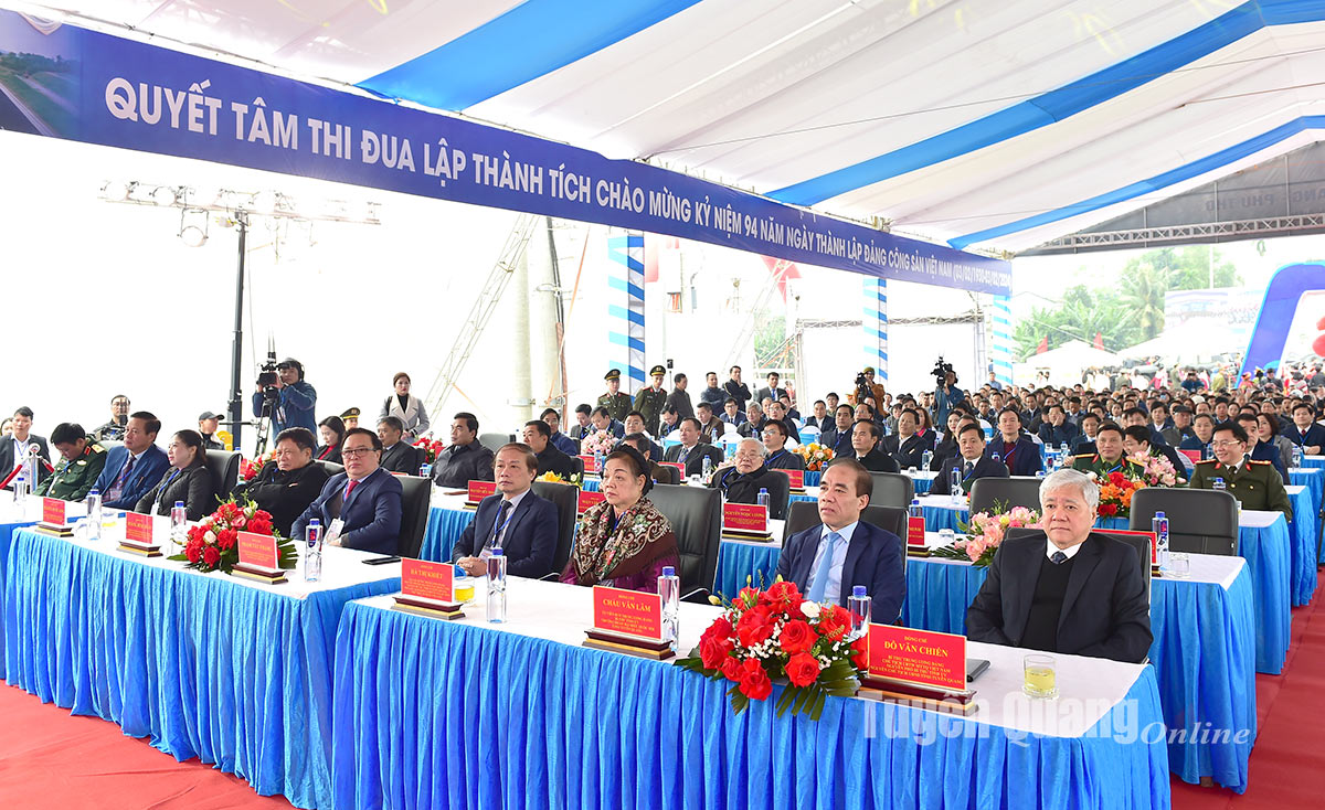 Cao tốc Tuyên Quang - Phú Thọ chính thức khánh thành đưa vào sử dụng- Ảnh 2.