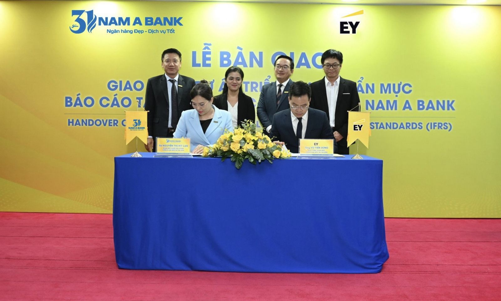 Nam A Bank có gì để là ngân hàng duy nhất được hose chấp thuận niêm yết trong năm 2023?- Ảnh 2.