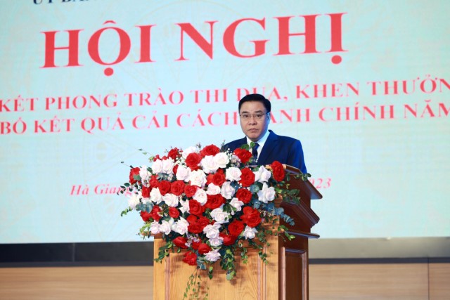 Hà Giang tổng kết phong trào thi đua, công tác khen thưởng và công bố kết quả cải cách hành chính năm 2023- Ảnh 5.
