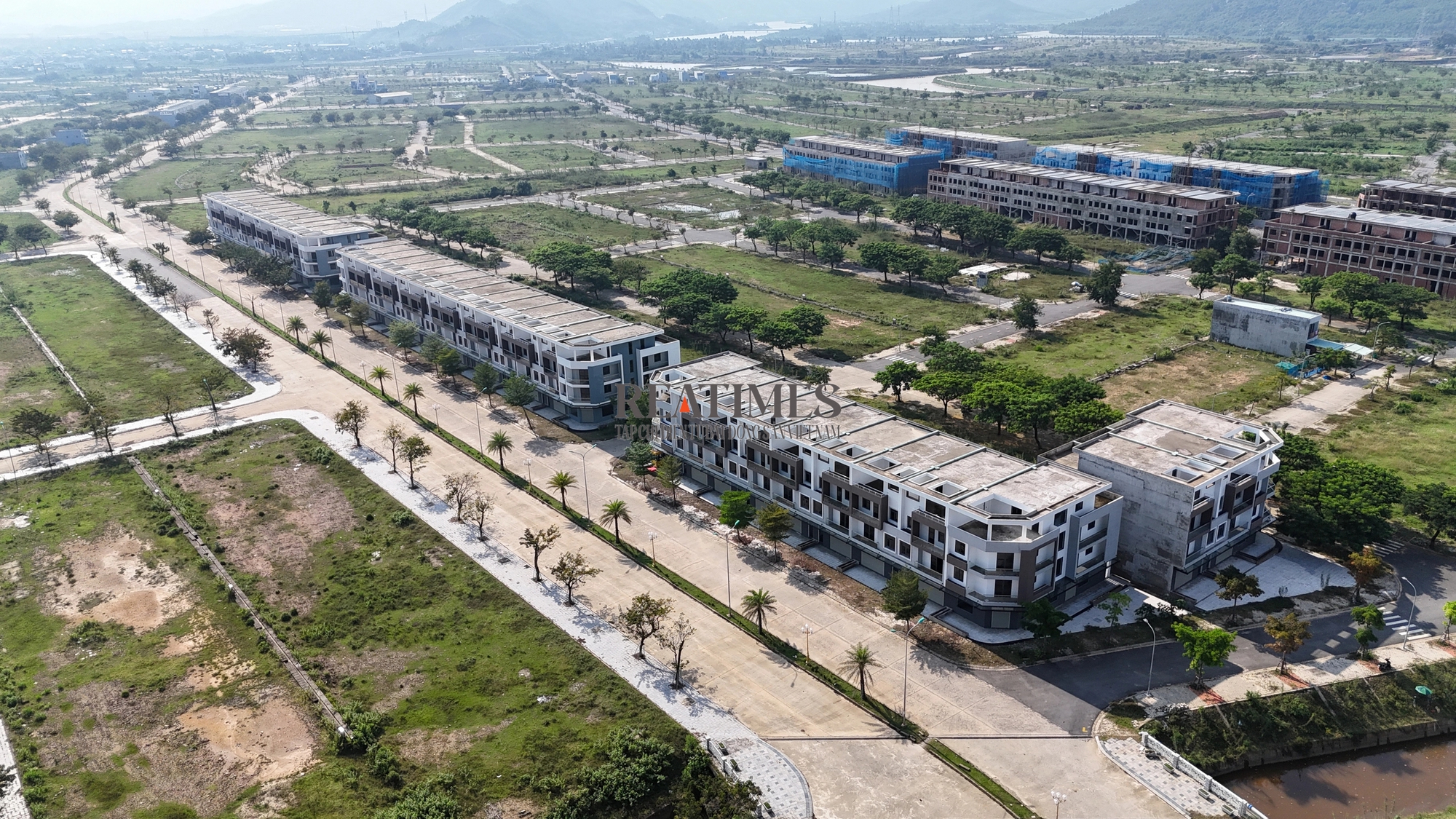 Đà Nẵng: Thực hiện các giải pháp phát triển thị trường bất động sản lành mạnh, bền vững- Ảnh 2.