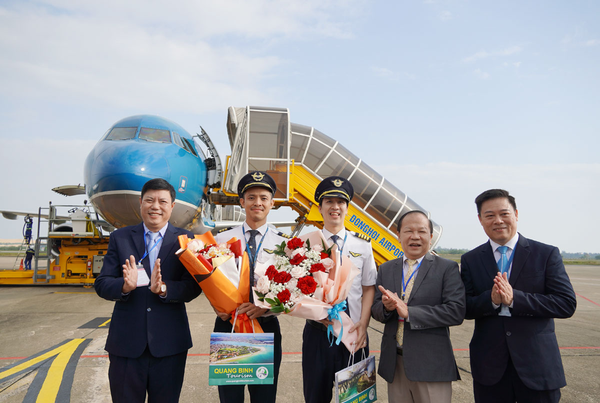 Quảng Bình: Đón đoàn khách du lịch đầu tiên bằng đường hàng không trong năm 2024- Ảnh 3.