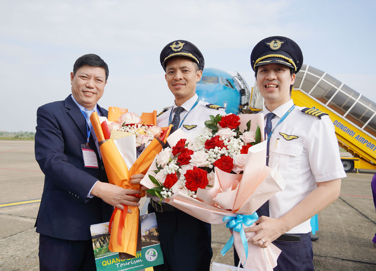 Quảng Bình: Đón đoàn khách du lịch đầu tiên bằng đường hàng không trong năm 2024- Ảnh 5.