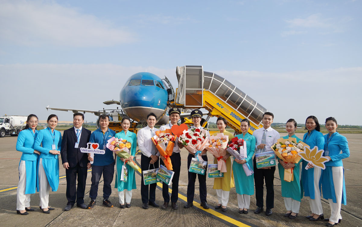 Quảng Bình: Đón đoàn khách du lịch đầu tiên bằng đường hàng không trong năm 2024- Ảnh 8.