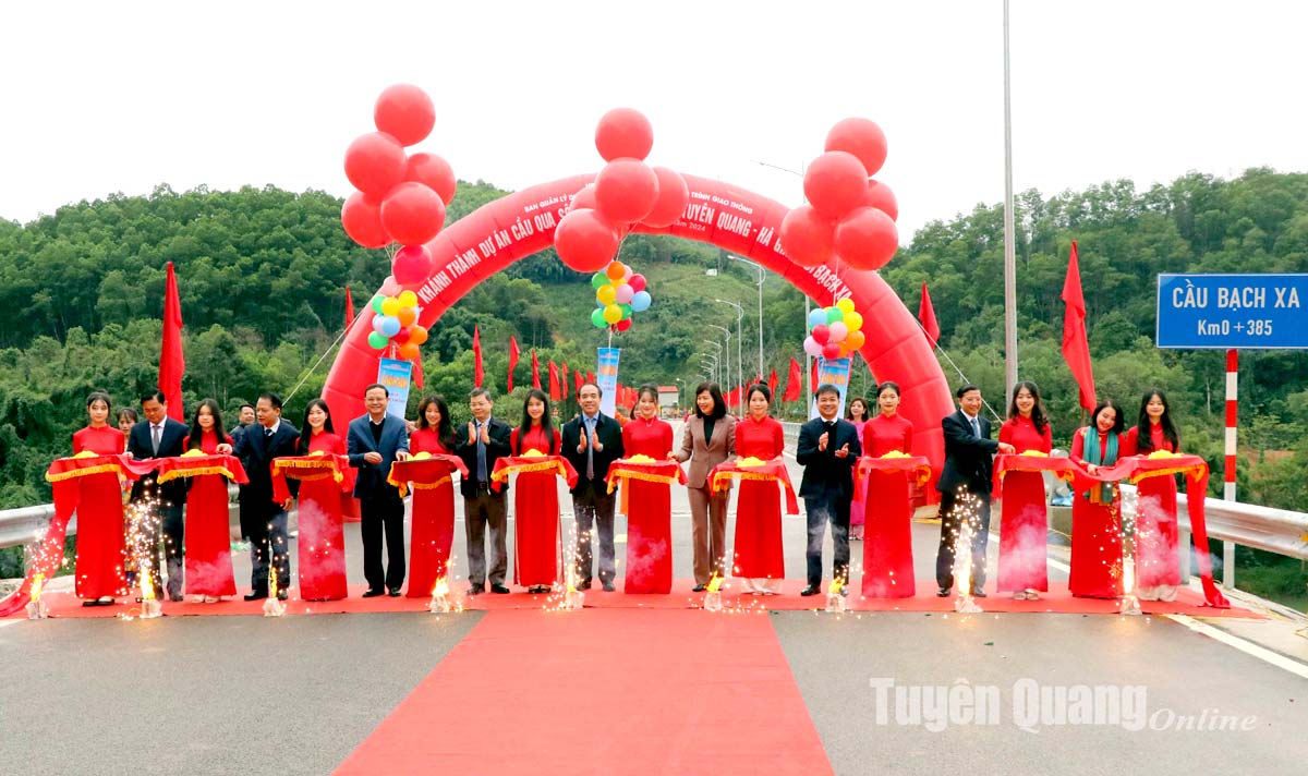 Tuyên Quang: Khánh thành cầu Bạch Xa huyện Hàm Yên- Ảnh 3.