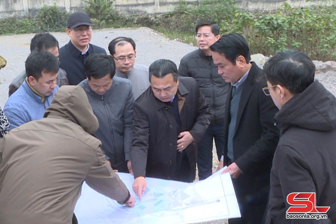 Sơn La: Phó Chủ tịch UBND tỉnh kiểm tra tình hình hoạt động, quản lý tại Cụm công nghiệp Mộc Châu- Ảnh 2.