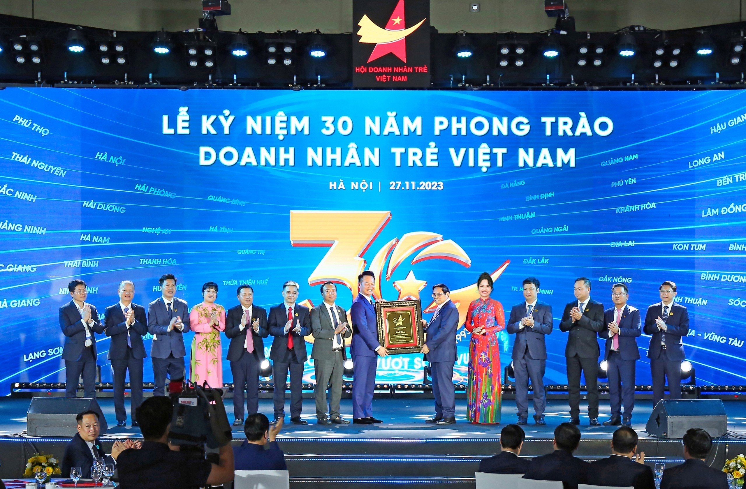 Doanh nhân trẻ Việt Nam với khát vọng cường thịnh của đất nước: Vai trò tiên phong trên hành trình hiện thực hóa tầm nhìn 2030 - 2045- Ảnh 5.