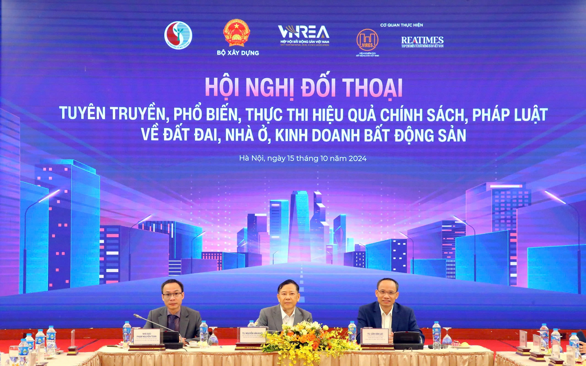 Hội nghị Đối thoại “Tuyên truyền, phổ biến, thực thi hiệu quả chính sách, pháp luật về đất đai, nhà ở, kinh doanh bất động sản”