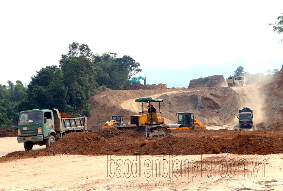 Điện Biên: Đẩy nhanh giải ngân vốn đầu tư công những tháng cuối năm- Ảnh 3.