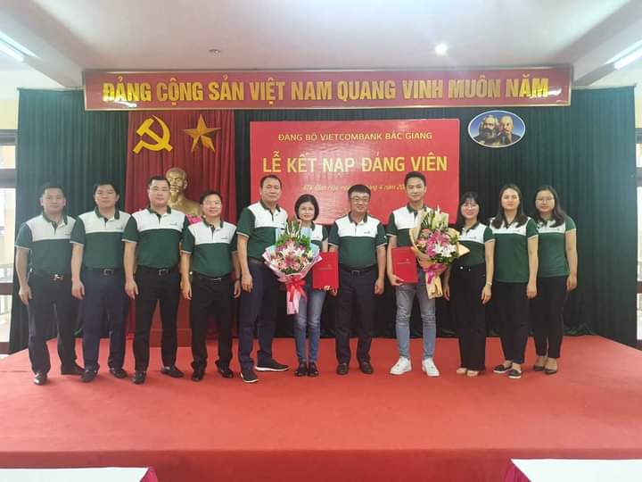 Khơi dậy khát vọng phát triển, phát huy giá trị văn hóa và sức mạnh con người Vietcombank tại Ngân hàng TMCP Ngoại thương Việt Nam – Chi nhánh Bắc Giang- Ảnh 1.