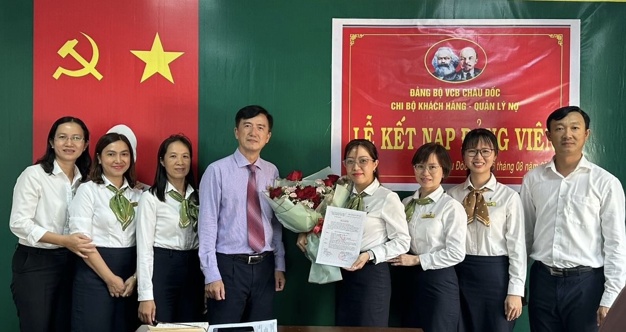 Công tác cán bộ là khâu then chốt trong công tác xây dựng Đảng- Ảnh 1. Công tác cán bộ là khâu then chốt trong công tác xây dựng Đảng- Ảnh 1.