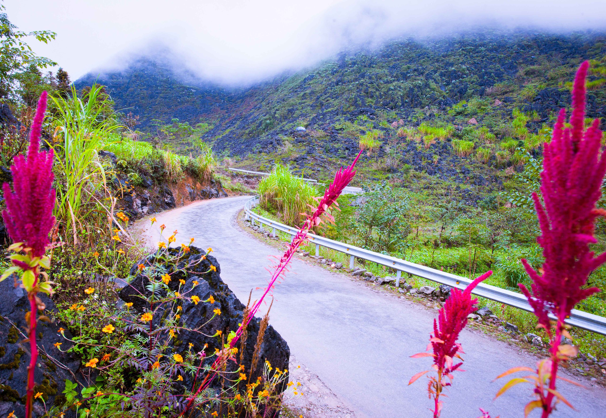 Photo Travel: Thẩm Mã, dốc thử ngựa trên cao nguyên đá- Ảnh 9.