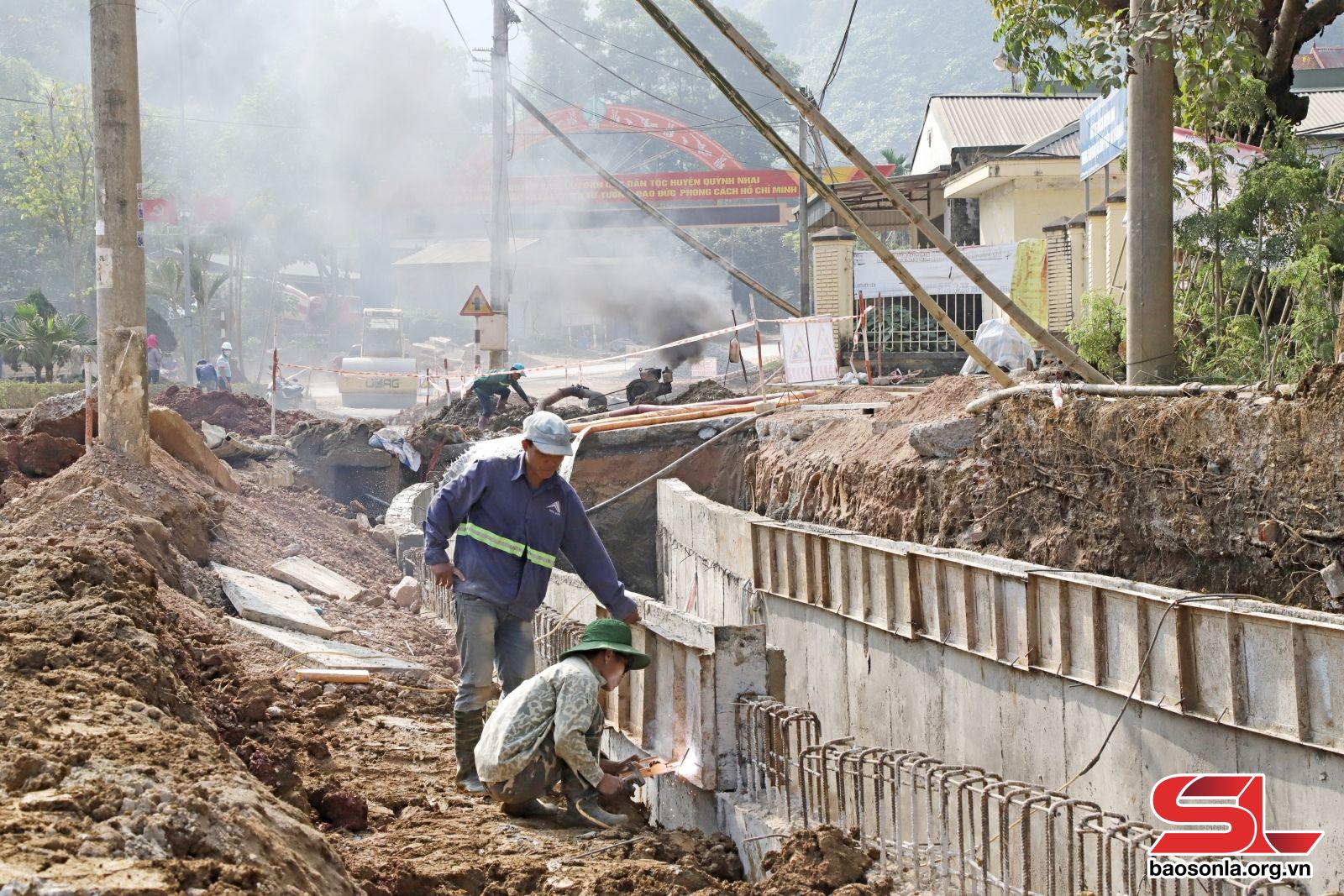 Sơn La: Quỳnh Nhai đẩy nhanh tiến độ các công trình, dự án- Ảnh 2.