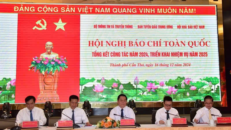 Tổ chức Hội nghị toàn quốc tổng kết công tác báo chí năm 2024- Ảnh 1.