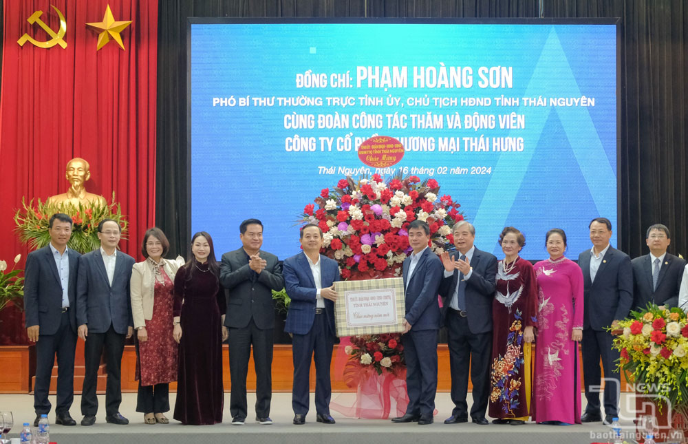 Lãnh đạo tỉnh Thái Nguyên thăm, động viên doanh nghiệp dịp đầu Xuân- Ảnh 12.