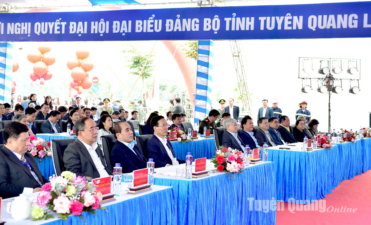 Tuyên Quang: Khánh thành Dự án đường trục phát triển đô thị từ thành phố đi trung tâm huyện Yên Sơn- Ảnh 2.