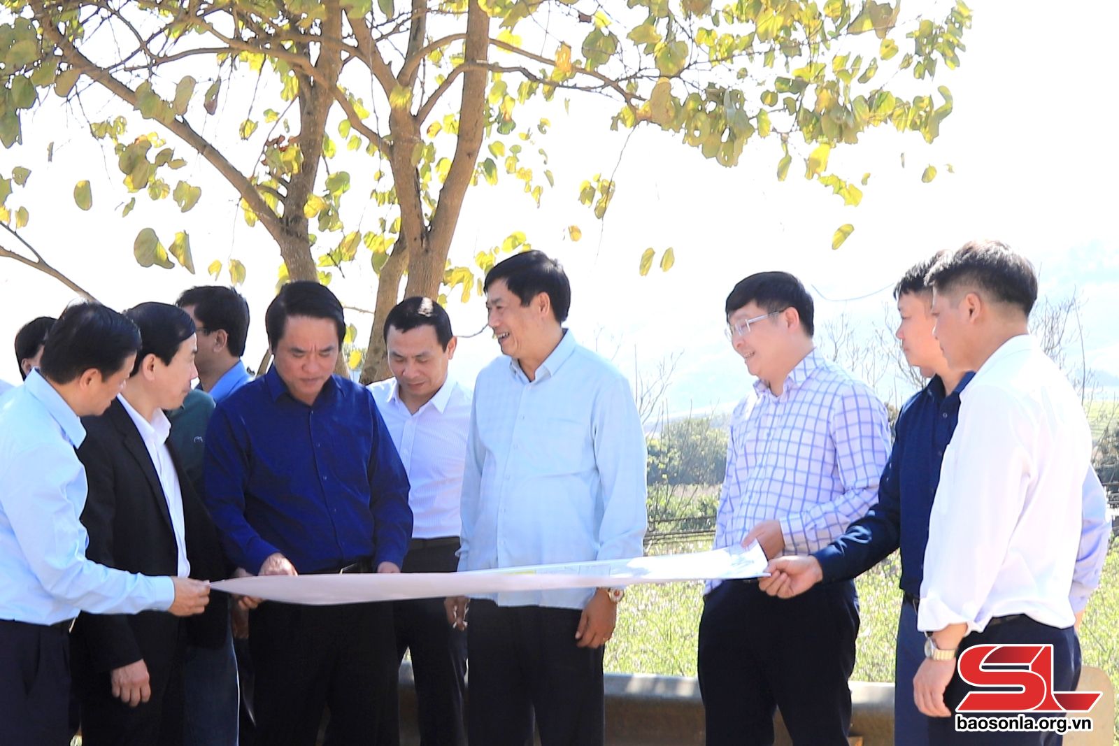 Sơn La: Đồng chí Bí thư Tỉnh ủy kiểm tra công tác chuẩn bị đầu tư tuyến đường cao tốc Hòa Bình - Mộc Châu- Ảnh 3.