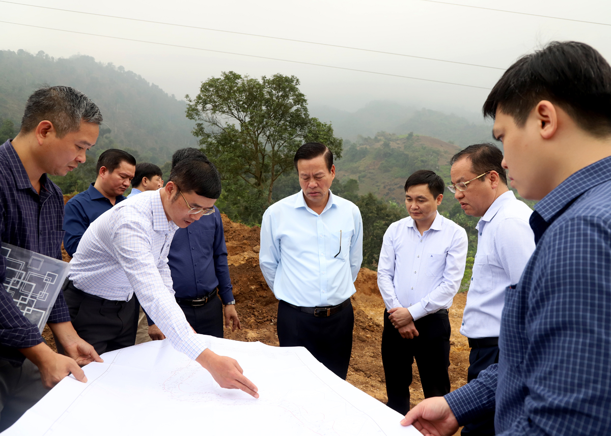 Hà Giang: Chủ tịch UBND tỉnh Nguyễn Văn Sơn làm việc với huyện Vị Xuyên về tiến độ thi công một số dự án- Ảnh 4.