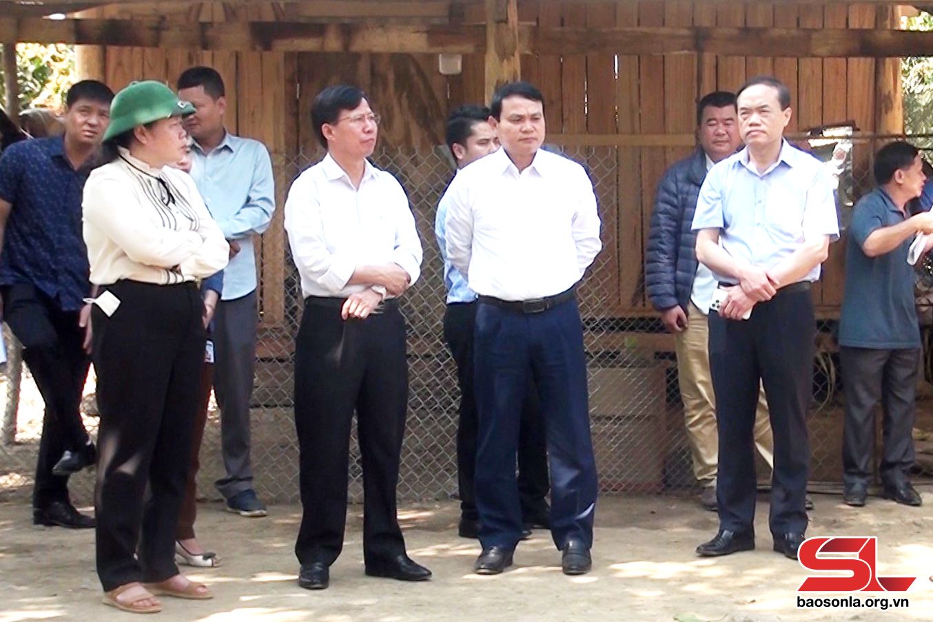 Sơn La: Phó Chủ tịch UBND tỉnh kiểm tra thực địa công tác giải phóng mặt bằng Dự án đường nối QL37 với QL279D- Ảnh 1.