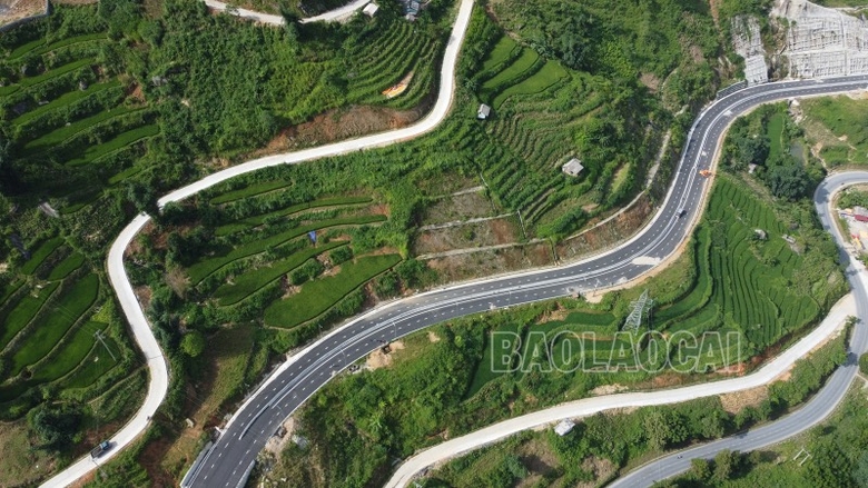 Chính thức thu phí tuyến đường BOT nối cao tốc Nội Bài - Lào Cai lên thị xã Sa Pa từ ngày 8/2/2024- Ảnh 2.