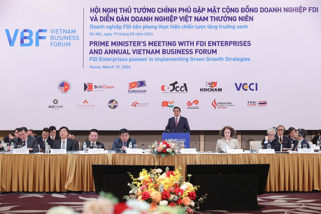 Thủ tướng: Việt Nam cam kết "3 bảo đảm", đẩy mạnh "3 đột phá" và thực hiện "3 tăng cường" với nhà đầu tư- Ảnh 9.