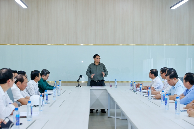 Thủ tướng Phạm Minh Chính khảo sát, chỉ đạo giải quyết các vấn đề cấp bách tại Phú Quốc- Ảnh 7.