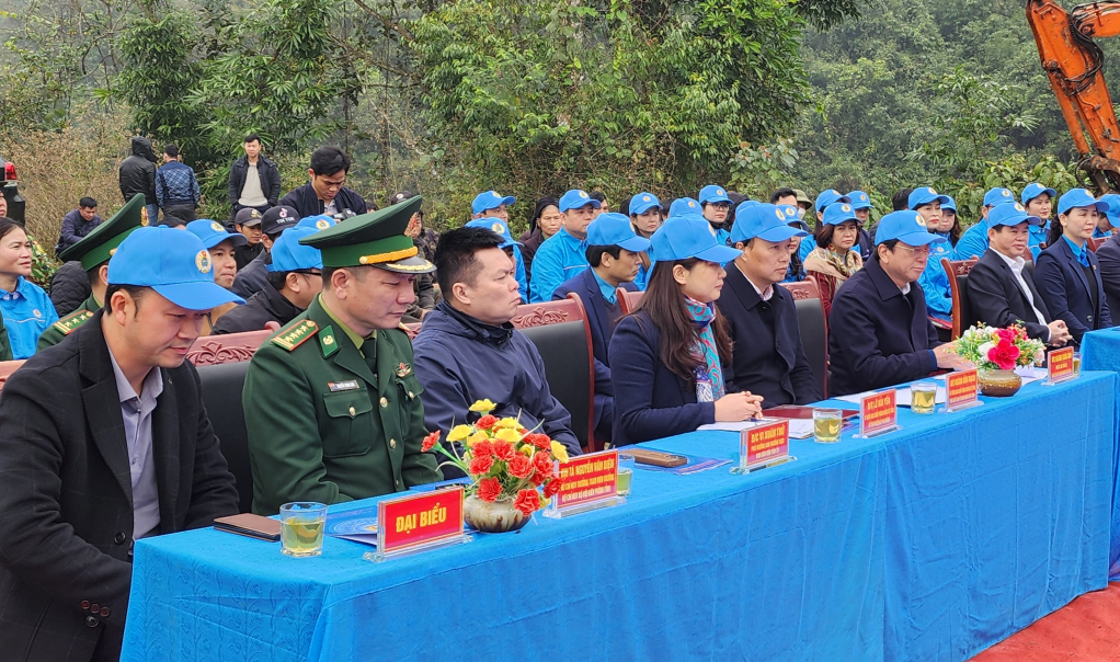 Cao Bằng: Khởi công xây dựng đường giao thông phát triển KT-XH vùng biên giới huyện Hà Quảng- Ảnh 1.