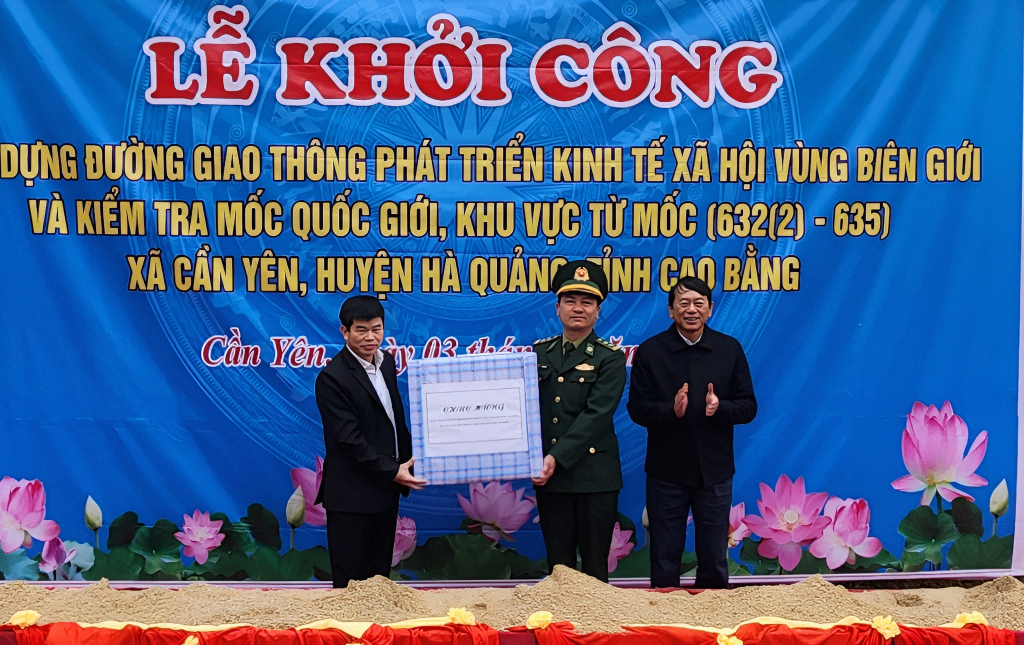 Cao Bằng: Khởi công xây dựng đường giao thông phát triển KT-XH vùng biên giới huyện Hà Quảng- Ảnh 3.
