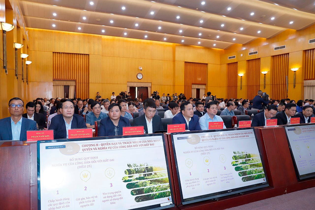 Bộ trưởng Đặng Quốc Khánh: Các địa phương mong Luật Đất đai 2024 sớm có hiệu lực- Ảnh 3.
