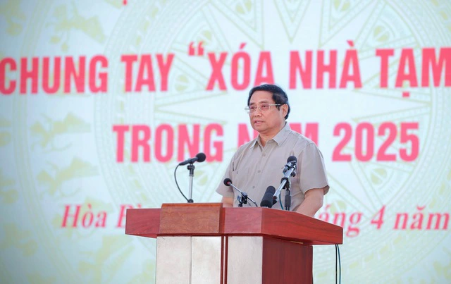 Thủ tướng Phạm Minh Chính: 'Ai có gì góp nấy' để xóa nhà tạm, nhà dột nát cho người nghèo- Ảnh 2.