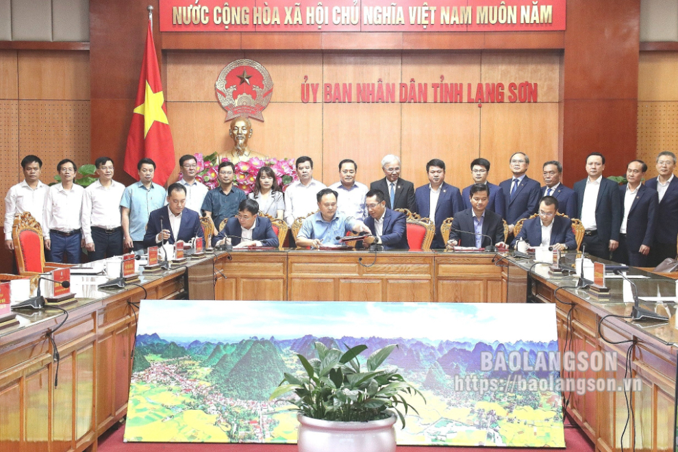 Lạng Sơn: Ký kết hợp đồng Dự án tuyến cao tốc cửa khẩu Hữu Nghị - Chi Lăng- Ảnh 3.