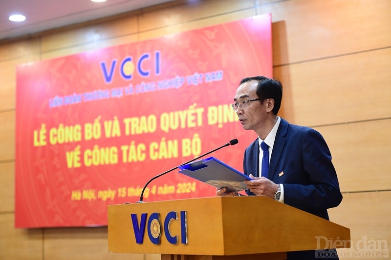 Nhà báo Nguyễn Linh Anh giữ chức Tổng Biên tập Tạp chí Diễn đàn Doanh nghiệp- Ảnh 3.