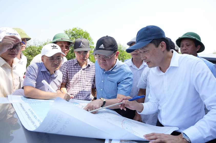 Thừa Thiên Huế: Sắp đầu tư Dự án mở rộng cao tốc Cam Lộ - La Sơn- Ảnh 1.
