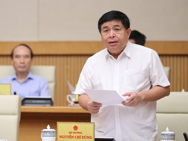 Bộ trưởng Nguyễn Chí Dũng: Tăng trưởng GDP quý I vượt kịch bản đề ra- Ảnh 1.