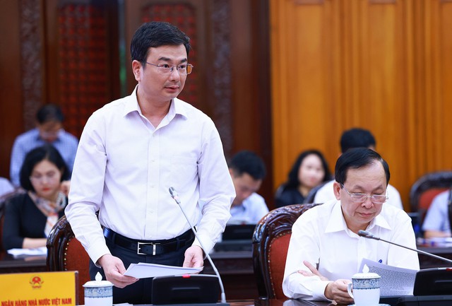 Thủ tướng Phạm Minh Chính chủ trì cuộc họp về chính sách tiền tệ, chính sách tài khóa- Ảnh 4.