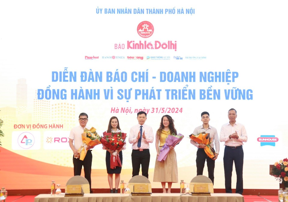 Báo chí - Doanh nghiệp, mối quan hệ cộng sinh, đồng hành cùng phát triển- Ảnh 1.