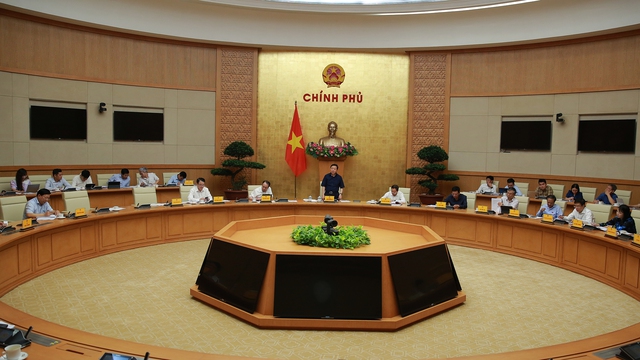 Phó Thủ tướng "đốc" tiến độ xây dựng các nghị quyết trình Quốc hội về đất đai- Ảnh 6.