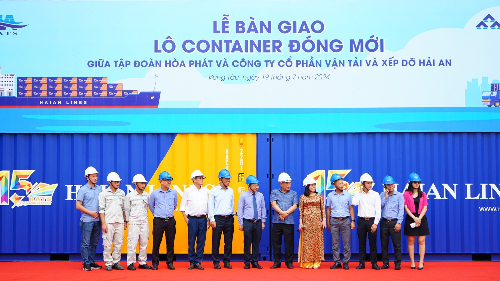 Hải An nhận lô container đóng mới từ Hòa Phát, tăng cường năng lực vận tải- Ảnh 1.