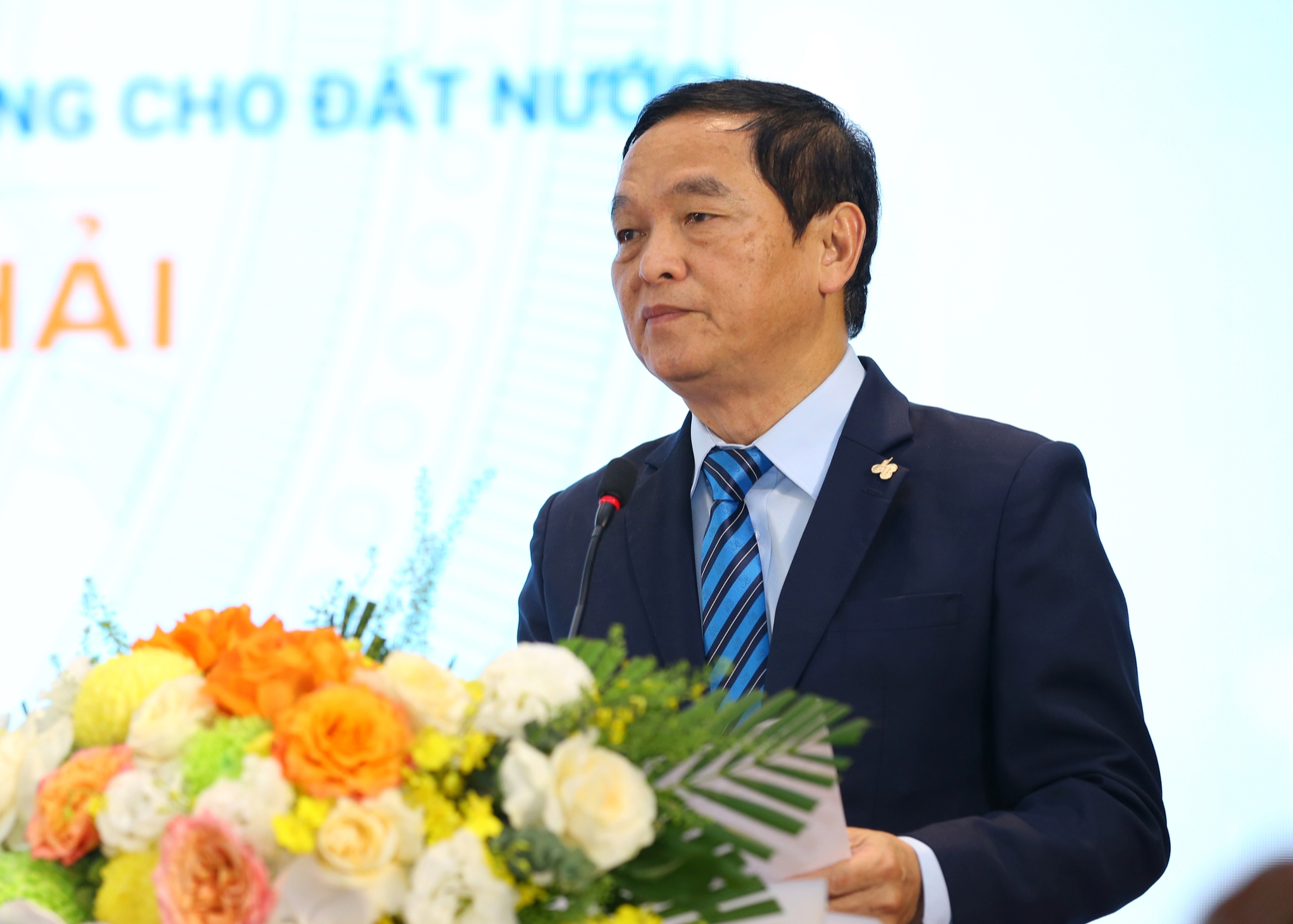 Ấn phẩm "Kinh tế tư nhân trong kỷ nguyên vươn mình" - Lan tỏa cảm hứng, khơi dậy tinh thần doanh nghiệp dân tộc trong thời đại mới- Ảnh 6.