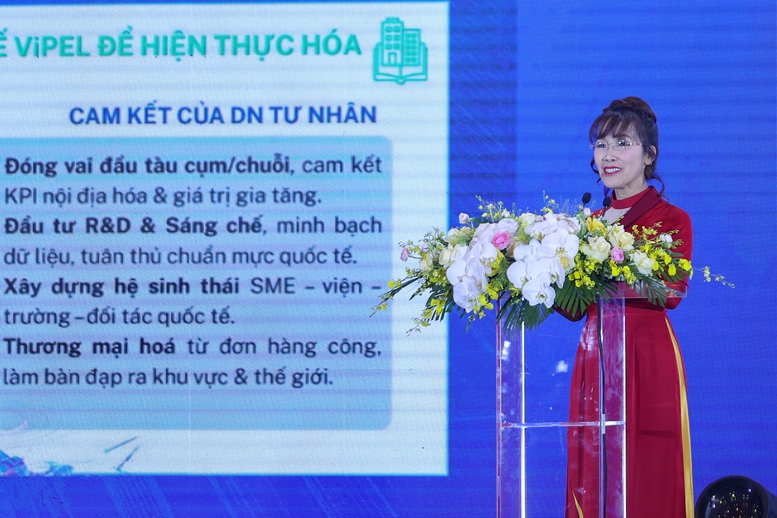 Thủ tướng: Doanh nghiệp, doanh nhân tư nhân "3 tiên phong" để 'công-tư đồng kiến quốc'- Ảnh 6. Thủ tướng: Doanh nghiệp, doanh nhân tư nhân "3 tiên phong" để 'công-tư đồng kiến quốc'- Ảnh 6.