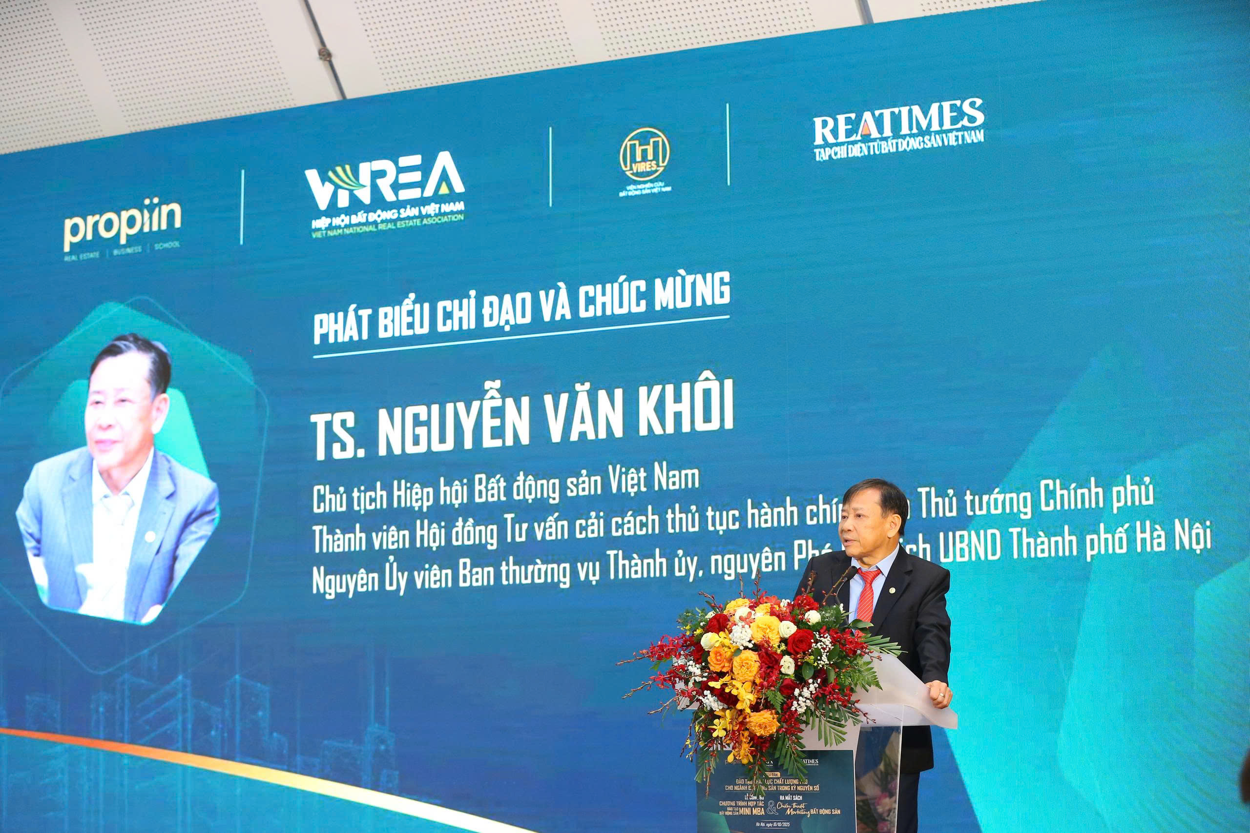 Đã đến lúc cần đổi mới tư duy và phương pháp đào tạo nguồn nhân lực chất lượng cao cho ngành bất động sản- Ảnh 1.