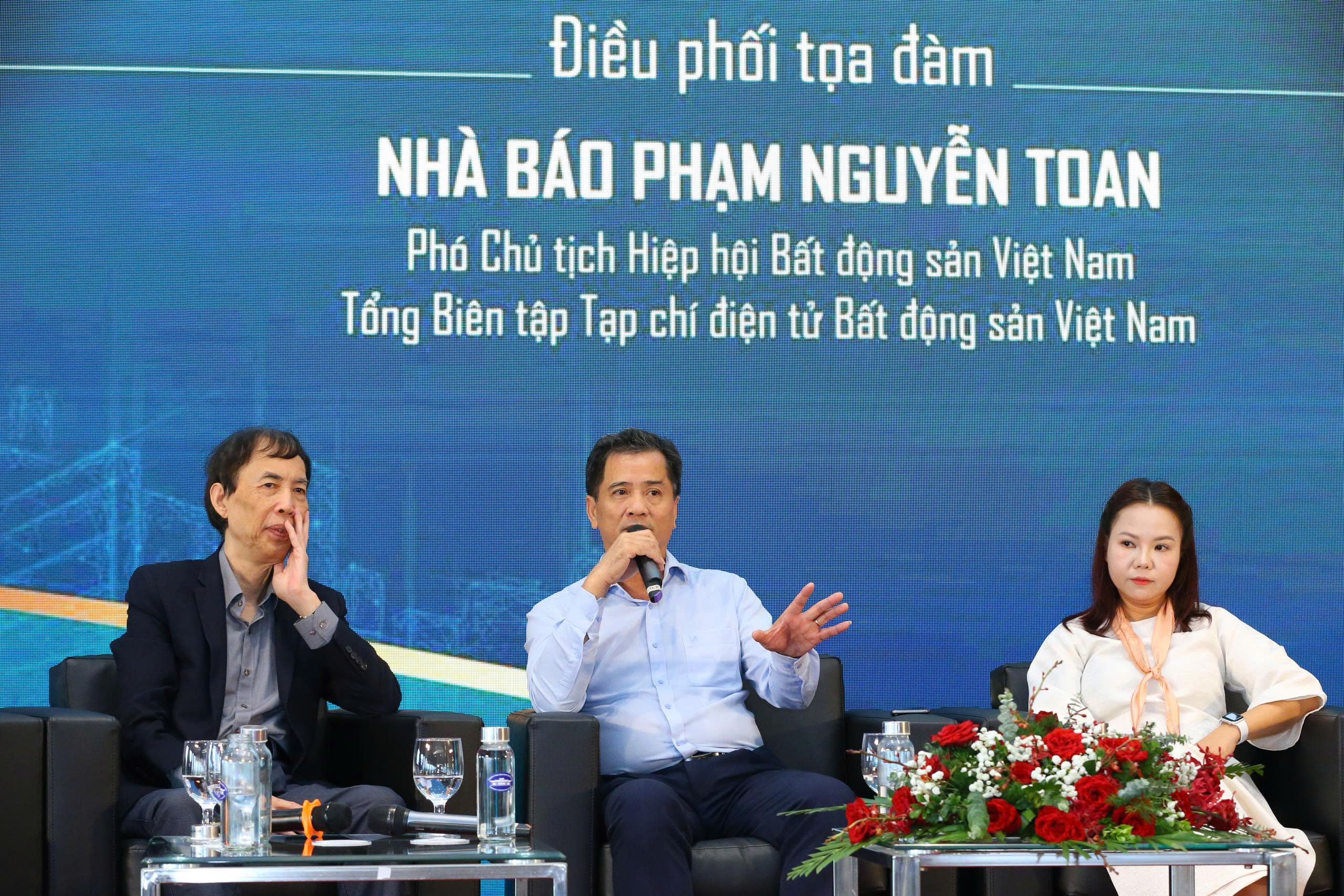 Đã đến lúc cần đổi mới tư duy và phương pháp đào tạo nguồn nhân lực chất lượng cao cho ngành bất động sản- Ảnh 6.