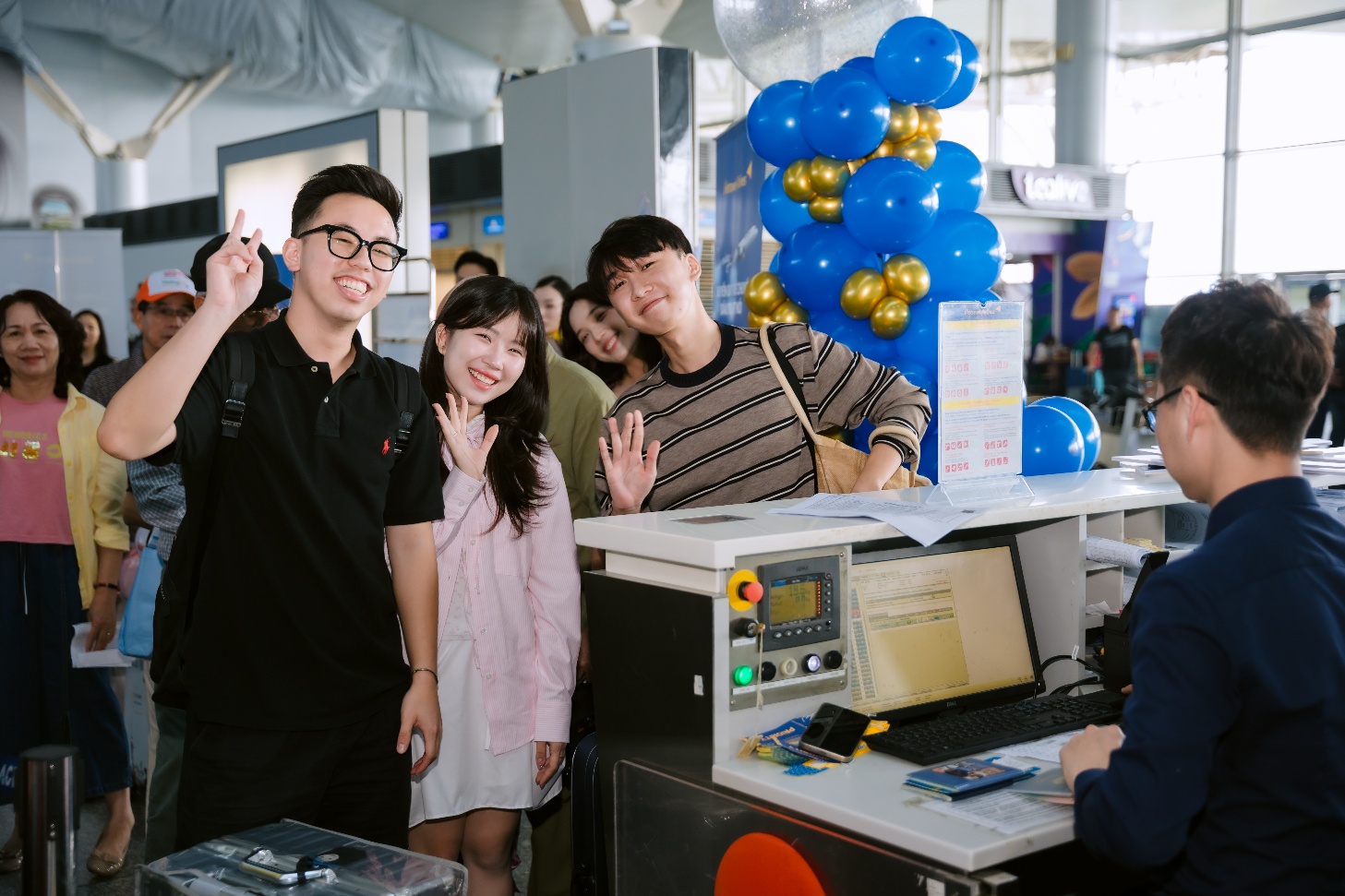 Vietravel Airlines thực hiện thành công chuyến bay charter đầu tiên kết nối Hà Nội - Hoàng Sơn, Trung Quốc- Ảnh 2.